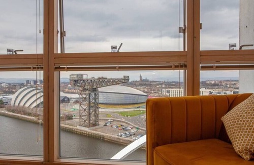 Glasgow Apartment | Rare Top Floor Duplex Overlooking the River Clyde