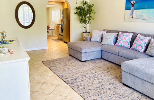 Tarpon River House | Rare Tropical Oasis With Mini-Golf Near Las Olas Blvd.