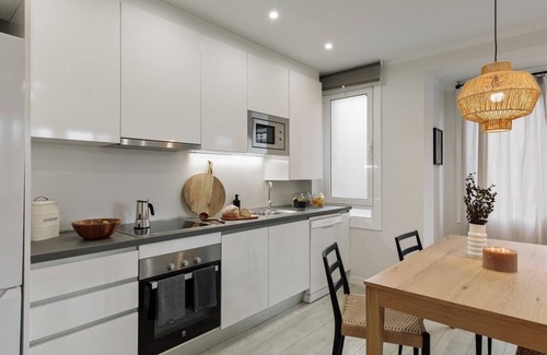 Sant Gervasi – la Bonanova Apartment | Rasa - 2 bedroom in Sant Gervasy