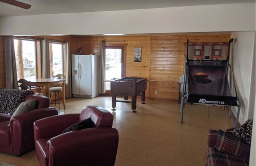 Garden City House | Raspberry Bear Lake Lodge - 6 Bed 3 Bath. Great View Of The Lake! Perfect For Big Families!