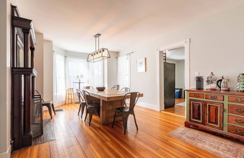 Bridgewater Apartment | Raspberry Inn · Classic Riverfront Home-Mins to Woodstock & Skiing