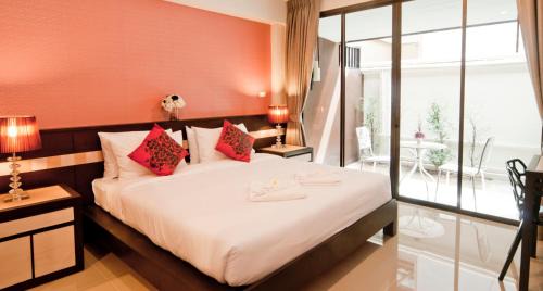 Bang Tao Hotel | Ratana Residence Thalang