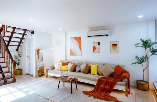 Ratchadaphisek Villa | Ratchada Retreat Bespoke Urban Villa 3