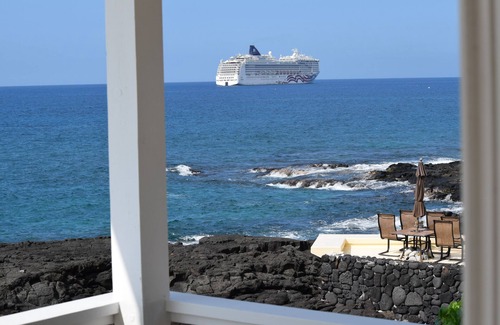 Kailua-Kona House | Rated 10 Stars Stunning Oceanfront Pool 4Bdrm Home Oct 27 2 Nov 13-24 walk2 Town