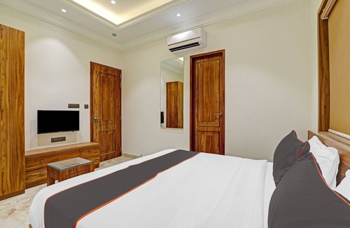 Rajkot Hotel | Ratna Vilas Palace