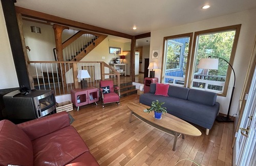 Tofino House | Raven's Treehouse-D.T, Tonquin, Mountain/Ocean View