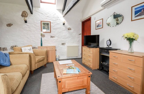 Stenalees Cottage | RAVENS CROFT, family friendly, character holiday cottage in Lanivet