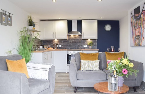Mumbles Cottage | Ravens Walk Apartment