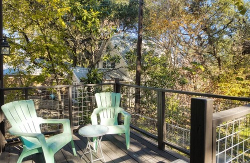 South Lamar Apartment | Ravey #B xxxxxxxxxxx