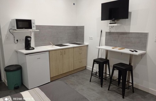 Betheniville Apartment | Ravissant Studio