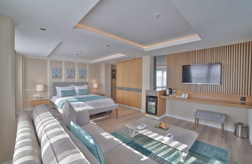 Edremit Hotel | Rawda Resort Hotel Altinoluk