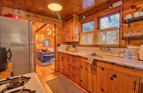 Wrightwood Cabin | Ray's Dear Cottage *Ski-MtHigh*Fast Internet
