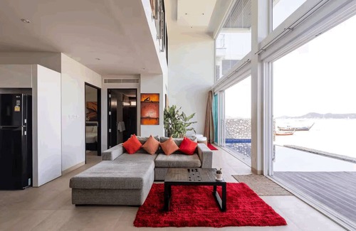 Rawai Villa | Raya Villa, 2 Bed Beachfront Villa Private Pool