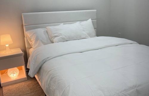 Scarborough House | Rayann’s Lodge is an excellent place to stay providing the “ Home away Home”.