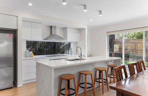 Cowes House | Raywood Coastal Retreat by Ready Set Stay