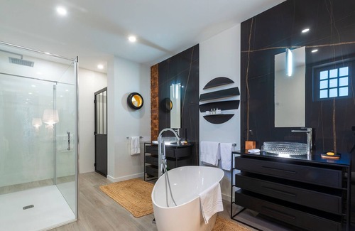 Vivy Apartment | RDC - Château de la Ronde - Avec piscine et jacuzzi