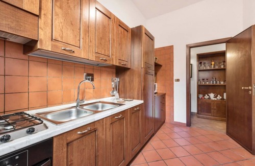 San Giovanni Apartment | Re Di Roma Vintage, Flat on the Metro Re di Roma