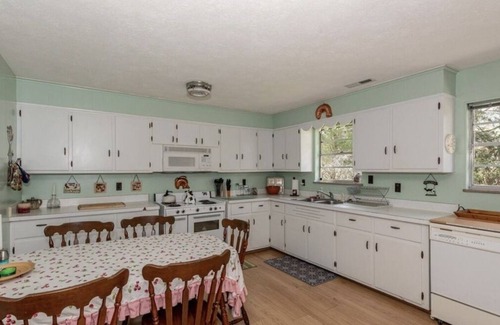 Vonore House | Ready for some peace and quiet with nature?