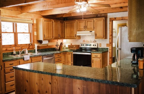 Andrews House | Real Log Cabin + 34 acres + Creek + Barn + Easy Access + Nantahala Forest!