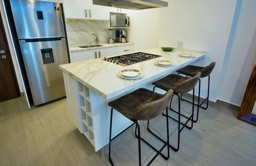 Zapopan Condo | Real View Towers, Real Center, 1st Floor Spectacular 1 BR, Sanitized, Zona Real