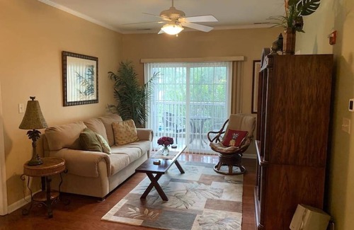 Rehoboth Beach Condo | Reasonable Rates: Beautiful Condo Close to Beach, Restaurants, Shopping & More!