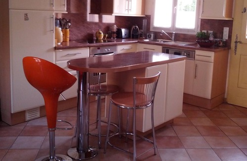 La Couronne House | Recent 4-room house in private residence 150 ms from the beach, quiet