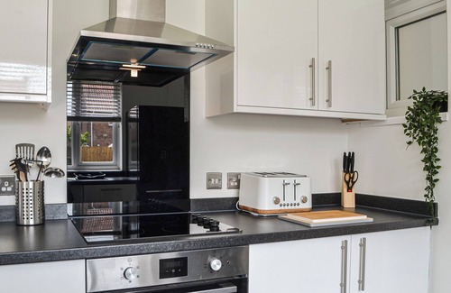 Beverley Cottage | Recently refurbished holiday home just a short walk from the town centre.