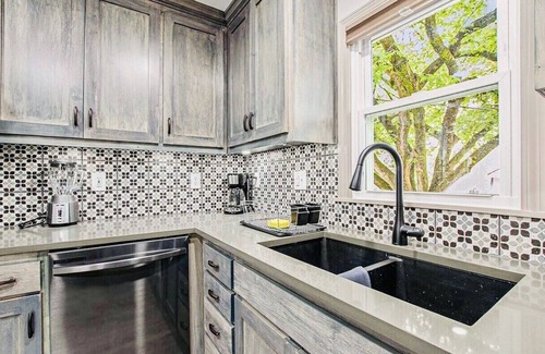 Smithville House | Recently remodeled home with bedrooms and living spaces on the ground floor