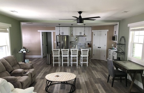 Dayton House | Recently remodeled home located conveniently between Baltimore and Washington