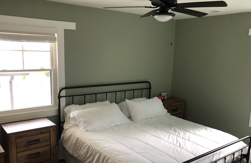 Dayton House | Recently remodeled home located conveniently between Baltimore and Washington