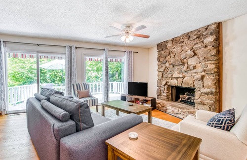 Royal Pines House | Recently renovated home in quiet location with decks, WiFi, fireplace, AC, & W/D