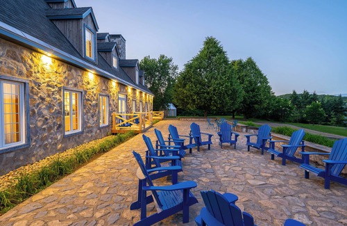 Mauricie House | Reconnect with Nature – Wellness Resort Stay with Trails, River Views & Forest