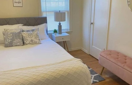 South Euclid House | Red à CLE: 3BR, Pets & Kids are Welcome