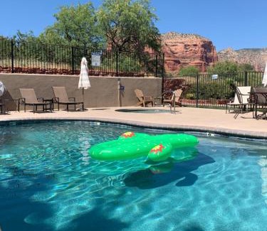 Oak Creek Resort | Red Agave Resort