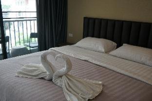 Wat Sam Phraya Hotel | Red Door Samsen Hotel, Bangkok