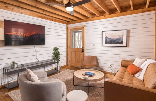 Boone Cabin | Red Feather Cabins 101