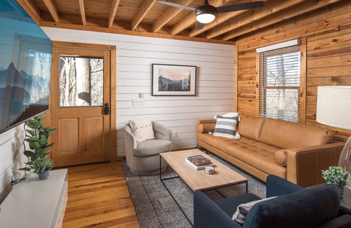 Boone Cabin | Red Feather Cabins 101