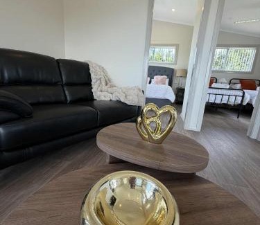 Walcha Apartment | Red Hill Cabin#2 - 2-bedroom