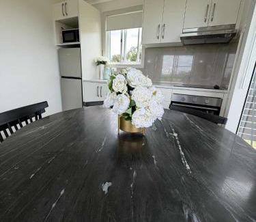 Walcha Apartment | Red Hill Cabin#2 - 2-bedroom