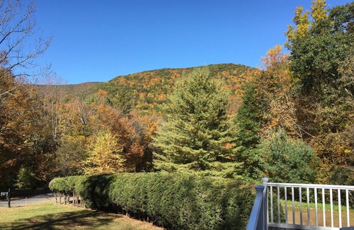 Shandaken House | Red House on the Hill- A Modern Catskills Getaway with Hot Tub