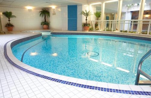 South Cliff Apartment | Red Lea Apartments with Pool & Spa Access