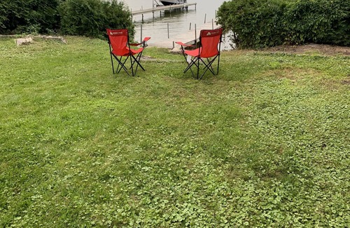 Scugog Cottage | Red Little Cabin on Lake Scugog