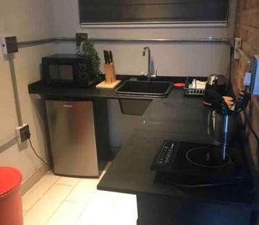 Lynnwood Ridge Apartment | Red Lotus Studio Pta East-No Loadshedding
