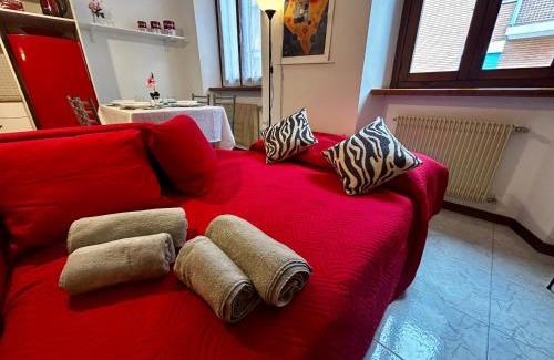 Udine Apartment | Red Oasis In Center Of Udine