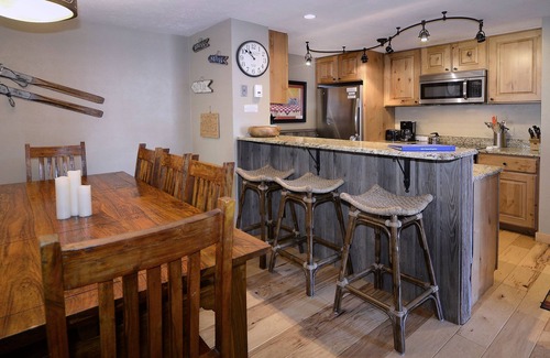 Crested Butte Condo | Red Paintbrush, Pool, Hot tub, walk to slopes!