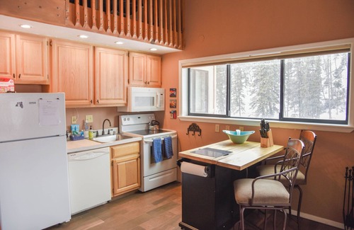 Red River Condo | Red River Den (at Lifts West)