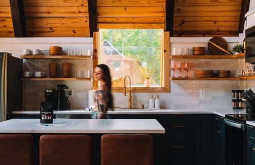 Campton Cabin | Red River Gorge A-Frame | Hot Tub | Firepit | Pets