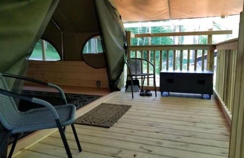 Frenchburg Cabin | Red River Gorge Glamper, inside the Gorge!