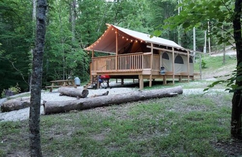 Frenchburg Cabin | Red River Gorge Glamper, inside the Gorge!