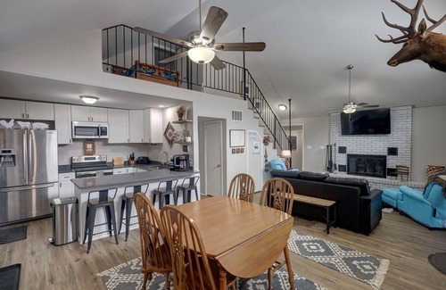 Questa House | Red River Retreat